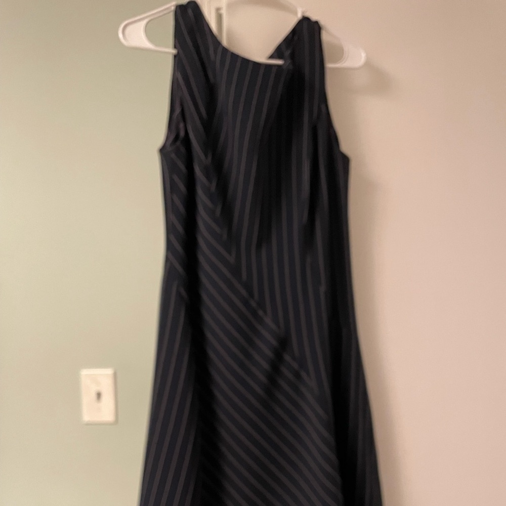 Dkny Womens Navy Pinstripe Sleeveless Tea-Length Sheath Dress